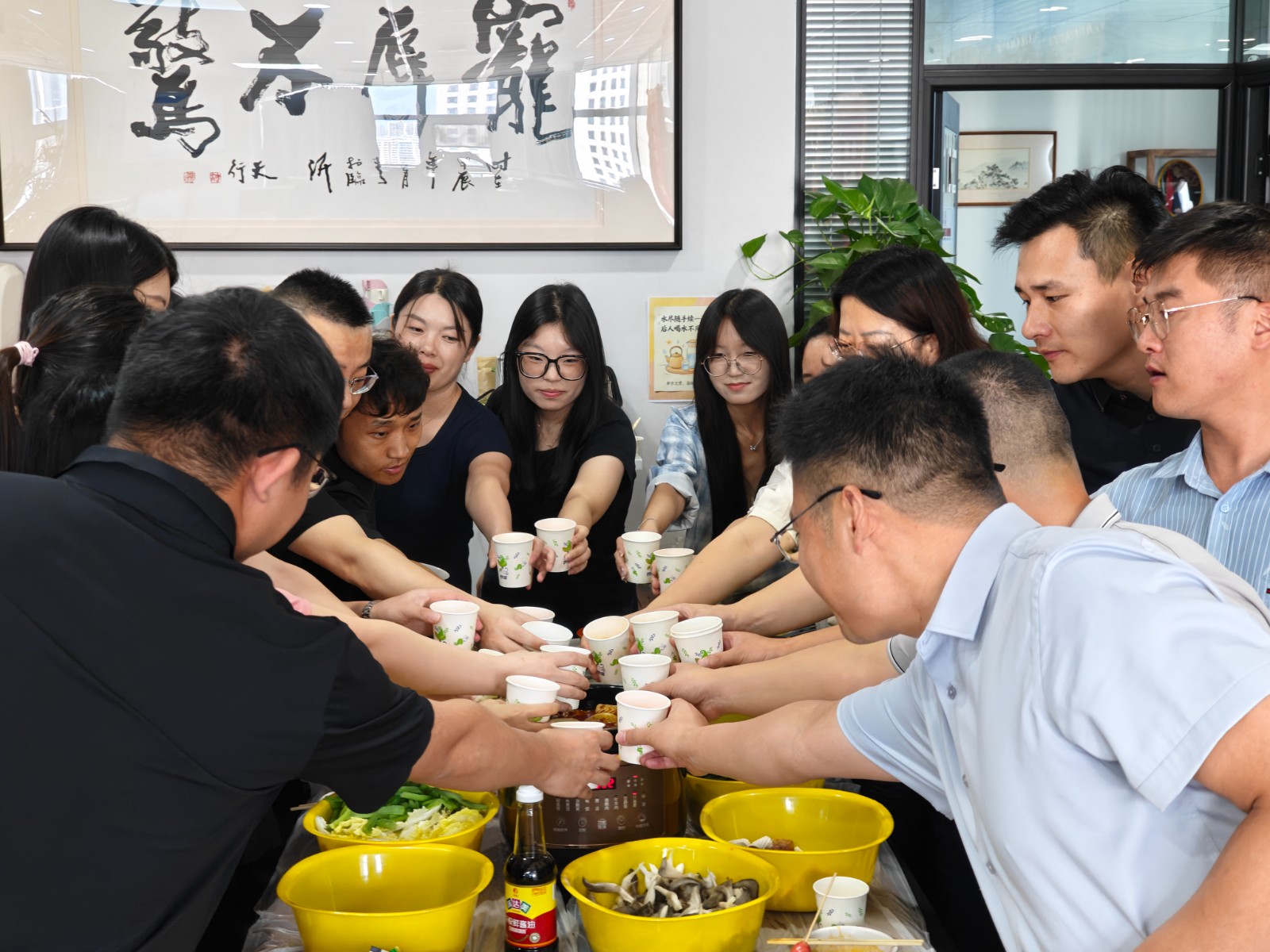 茶话会 · 记 | 有吃有喝有聊，有你有我有温度